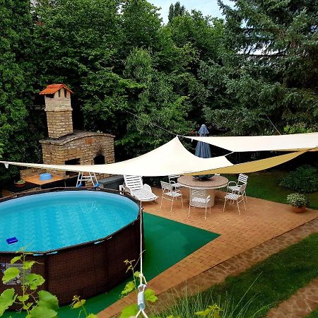 Borostyán Apartmann Balatonföldvár Exterior foto